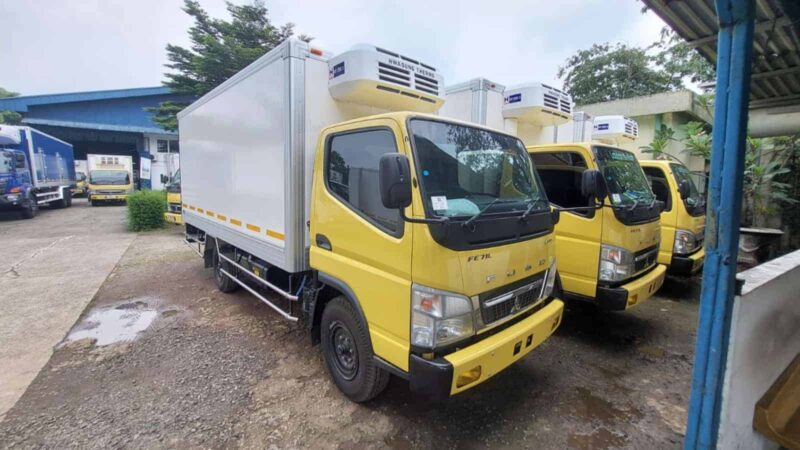 karoseri box pendingin FE 71 Ln